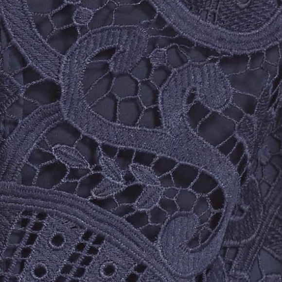 🦋🆕  Alice + Olivia ღ Kelissa Guipure Lace Tunic - Picture 5 of 8